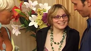 Threesome includes two horny and sexy mature babes
